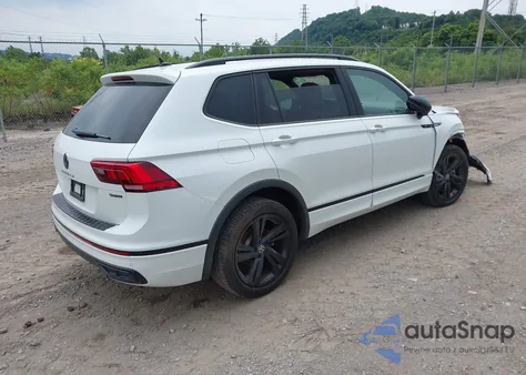 2024 Volkswagen Tiguan 2.0T Se R-Line Black z USA, uszkodzony, nr VIN 3VV8B7AX7RM009601